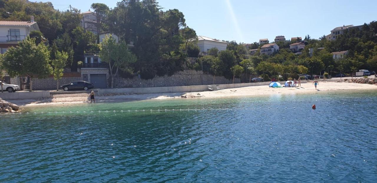 Apartmani Dea Jadranovo Bagian luar foto
