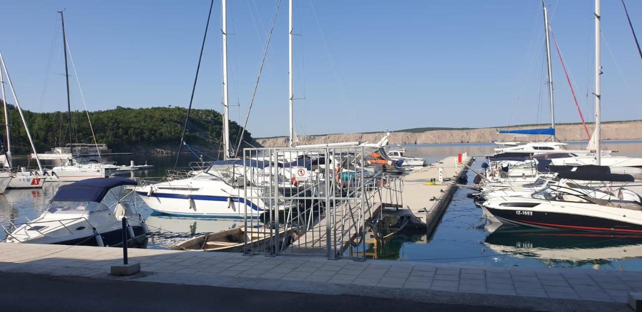 Apartmani Dea Jadranovo Bagian luar foto