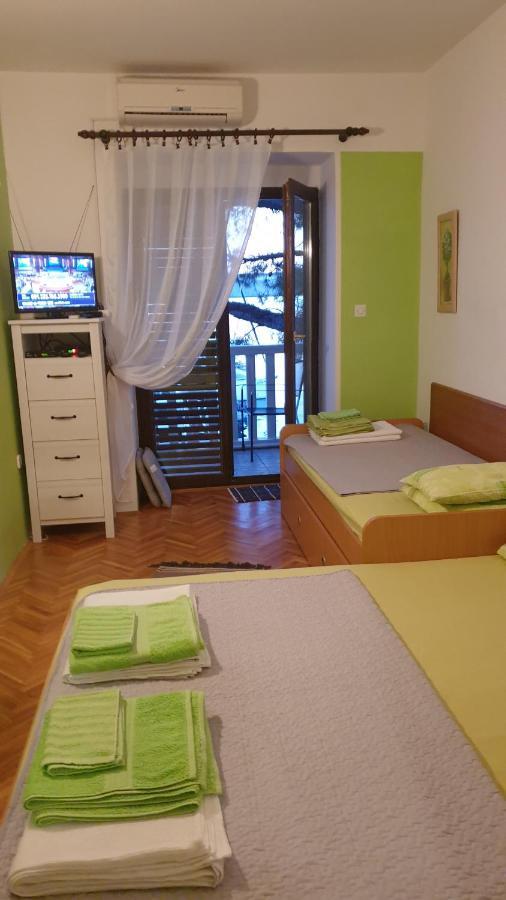 Apartmani Dea Jadranovo Bagian luar foto