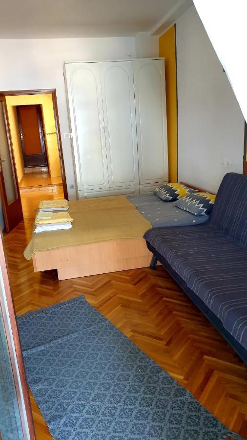 Apartmani Dea Jadranovo Bagian luar foto