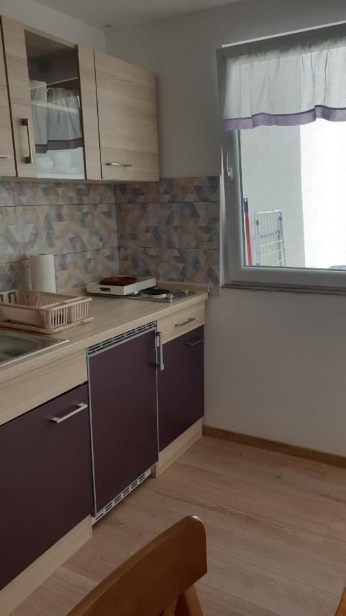 Apartmani Dea Jadranovo Bagian luar foto