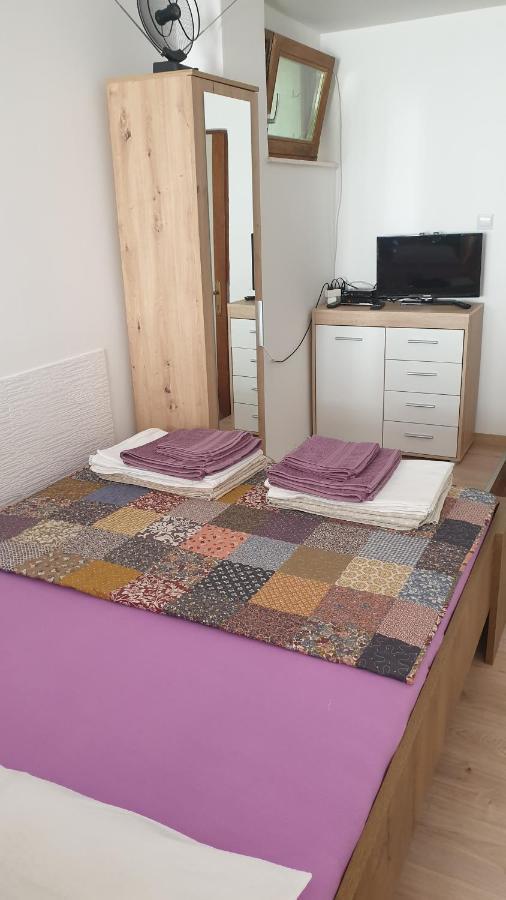 Apartmani Dea Jadranovo Bagian luar foto