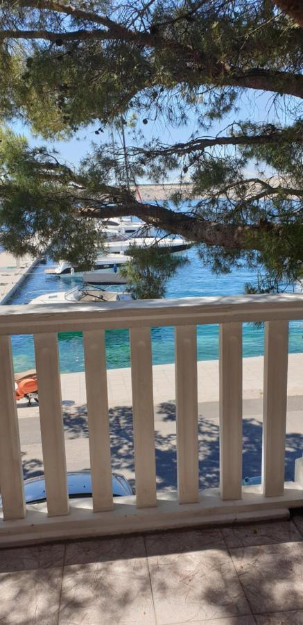 Apartmani Dea Jadranovo Bagian luar foto