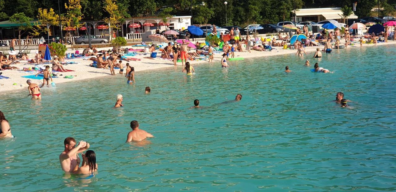 Apartmani Dea Jadranovo Bagian luar foto
