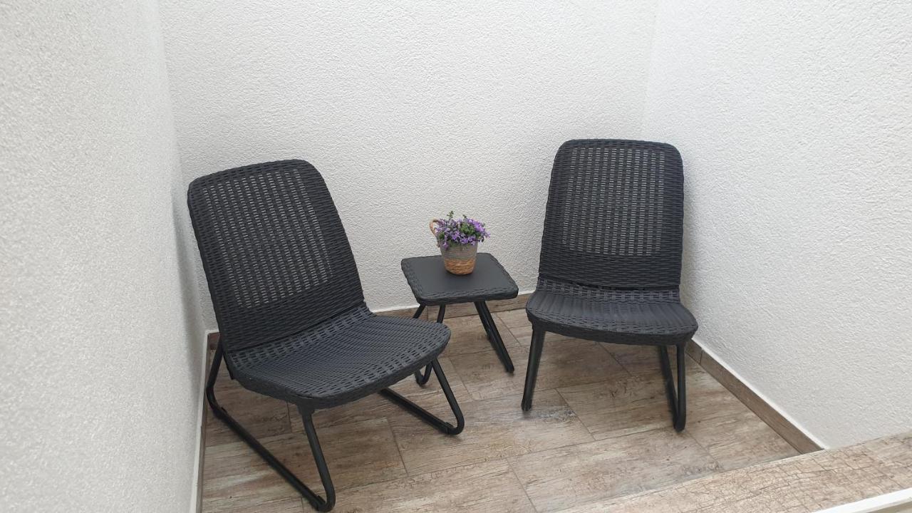 Apartmani Dea Jadranovo Bagian luar foto