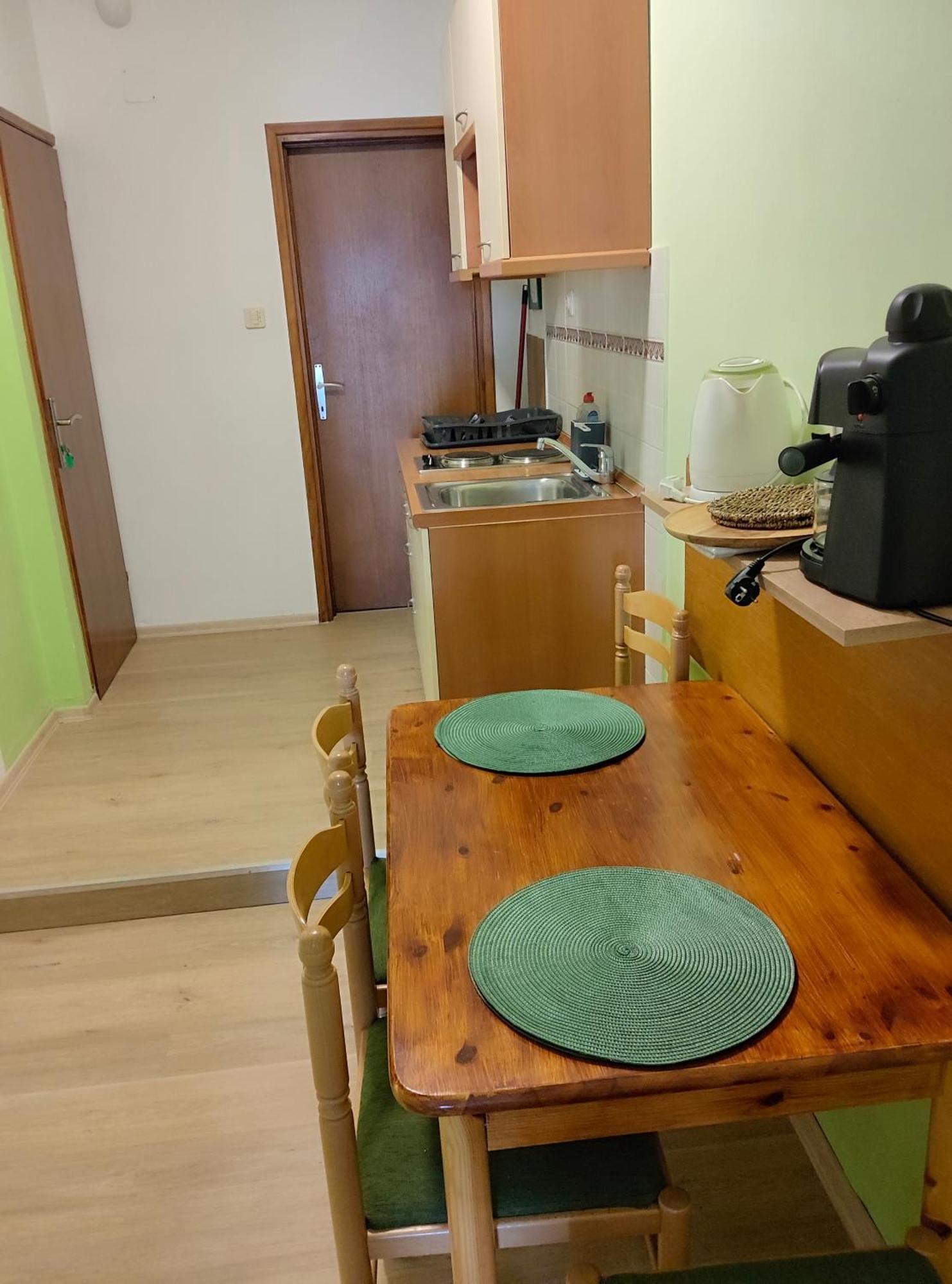 Apartmani Dea Jadranovo Bagian luar foto