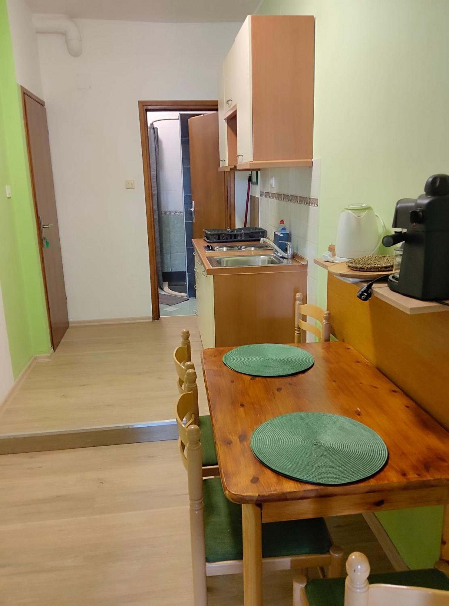 Apartmani Dea Jadranovo Bagian luar foto